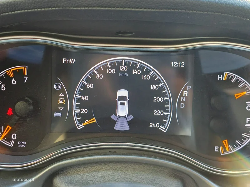 Jeep Grand Cherokee 19