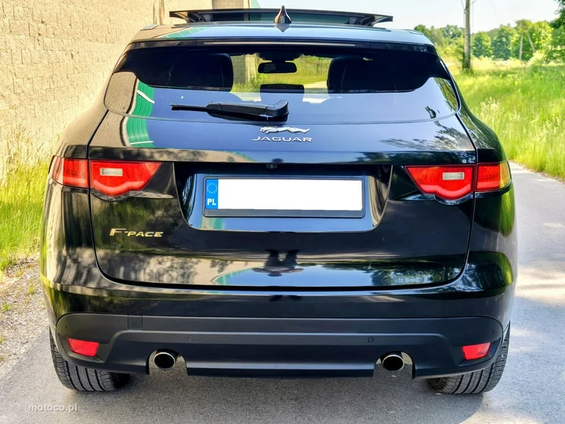 Jaguar F-Pace 5