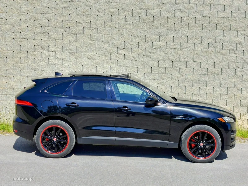 Jaguar F-Pace 7