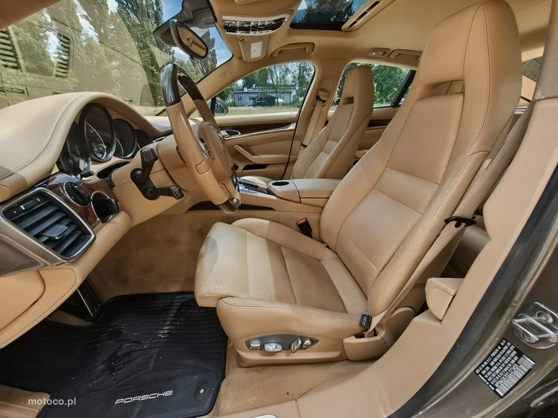 Porsche Panamera 970 18
