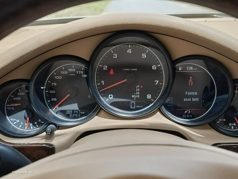 Porsche Panamera 970 8