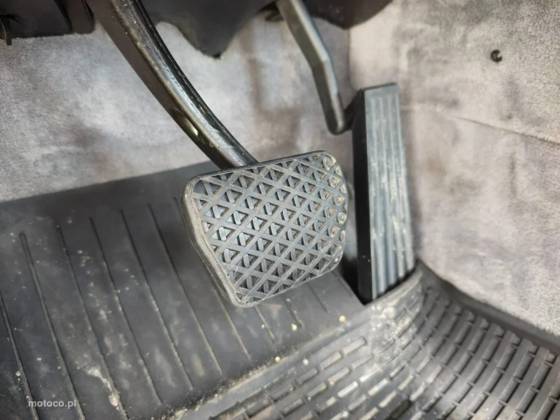 BMW Seria 7 E38 740 13