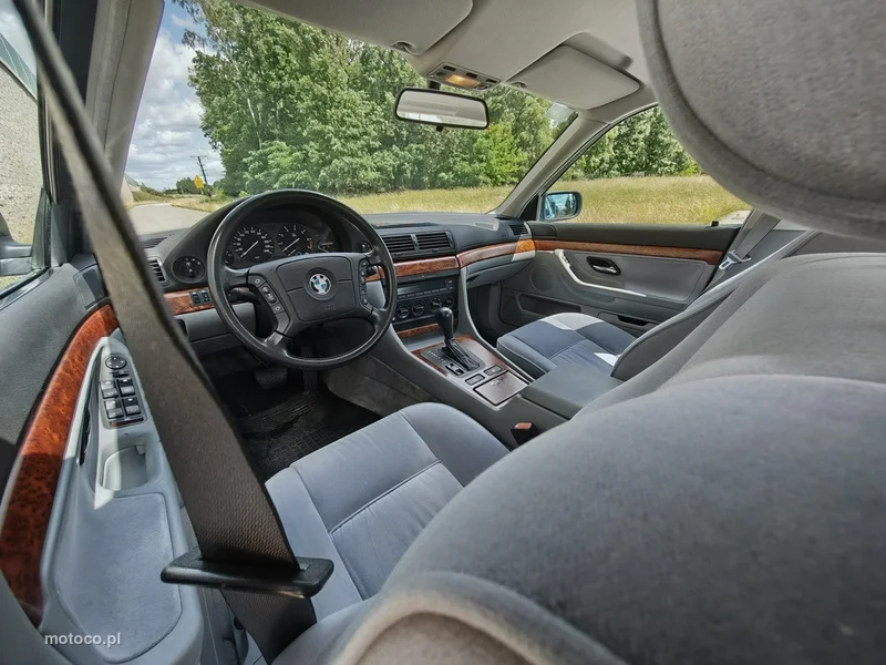 BMW Seria 7 E38 740 9