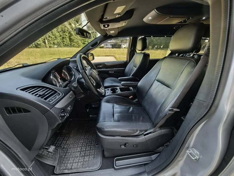 Dodge Grand Caravan 13