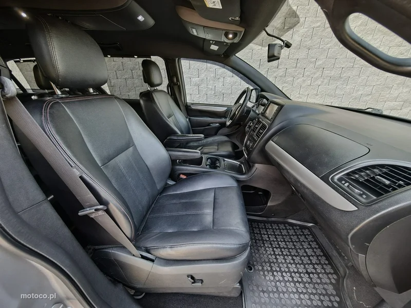Dodge Grand Caravan 14