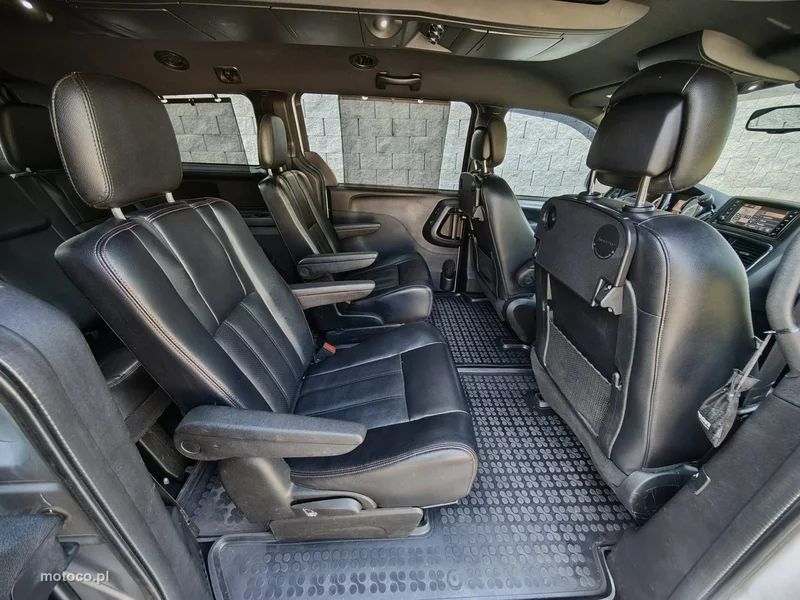 Dodge Grand Caravan 16