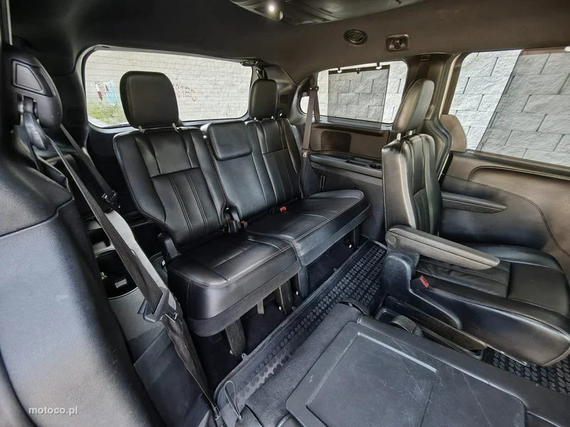 Dodge Grand Caravan 17