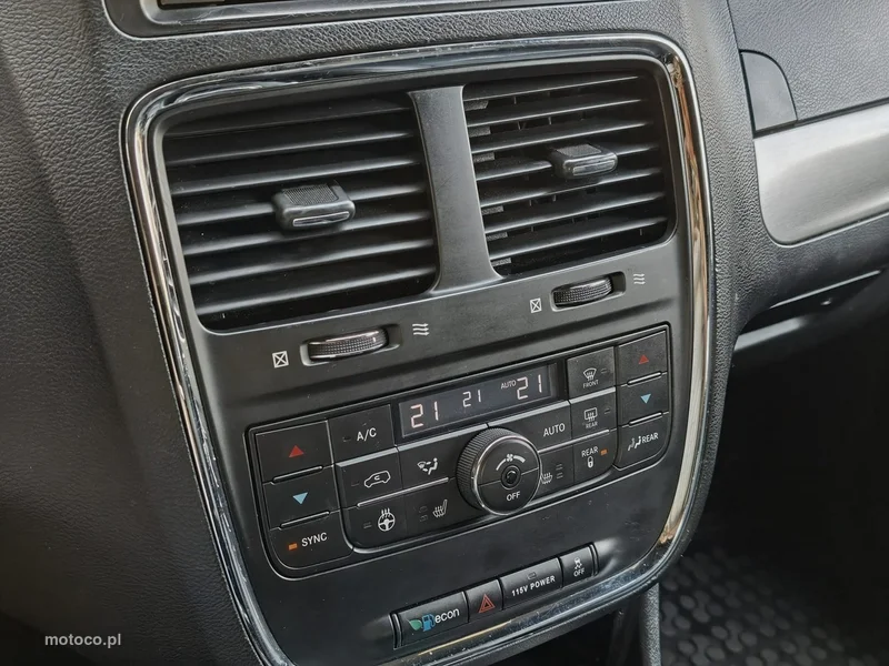 Dodge Grand Caravan 23