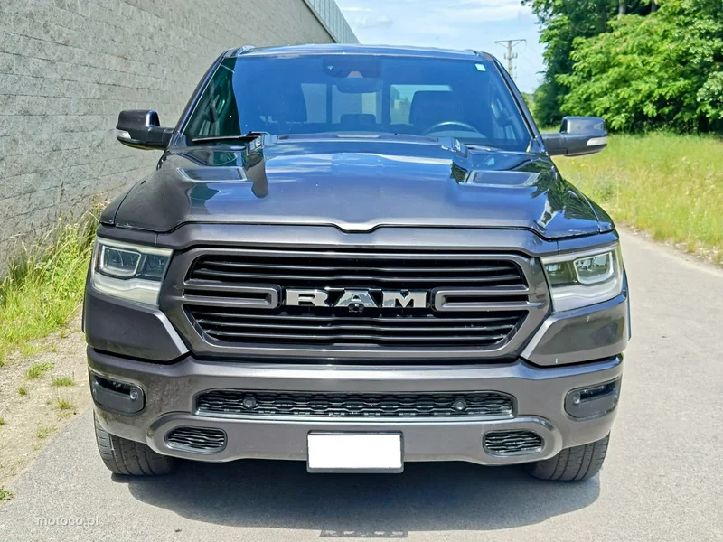 RAM 1500 2