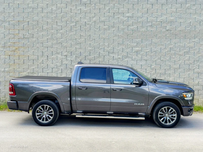 RAM 1500 9
