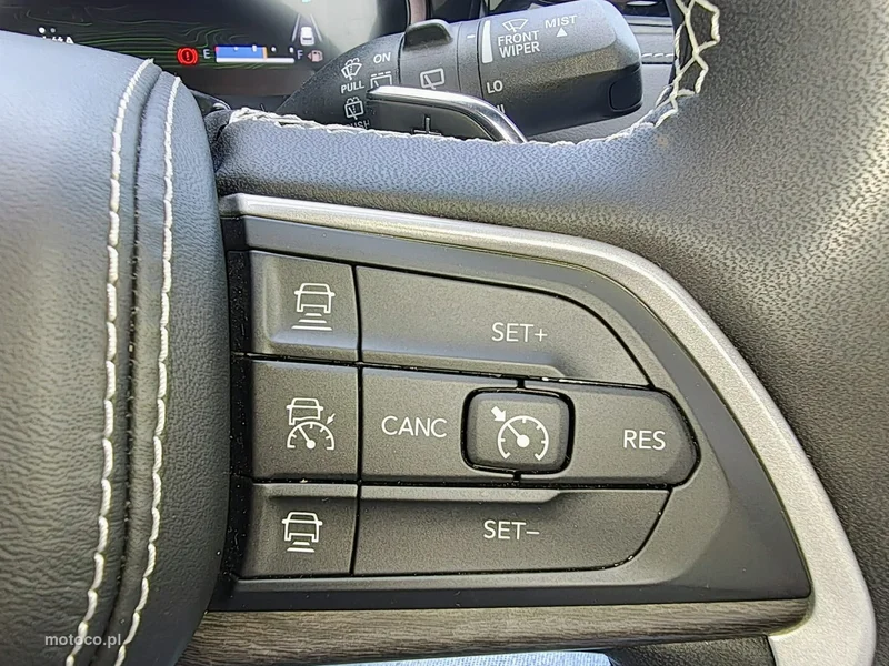 Jeep Grand Cherokee 12