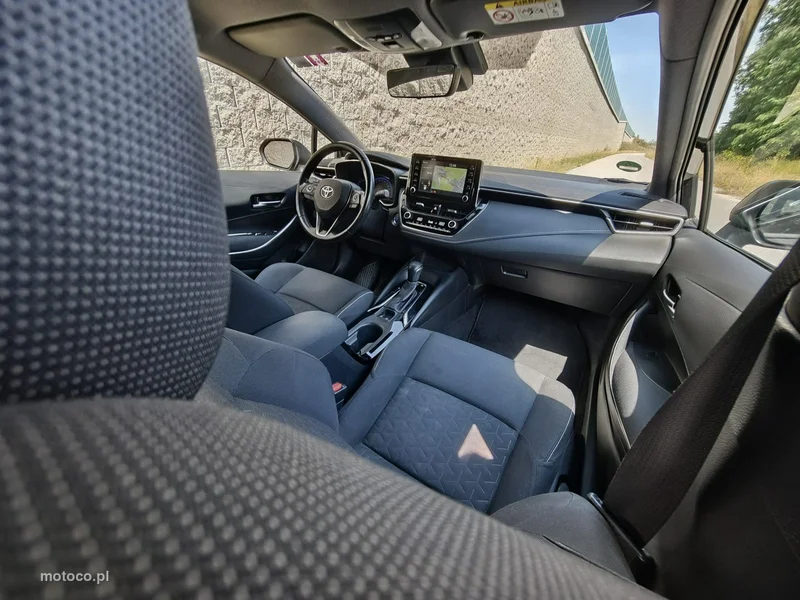 Toyota Corolla E210 11