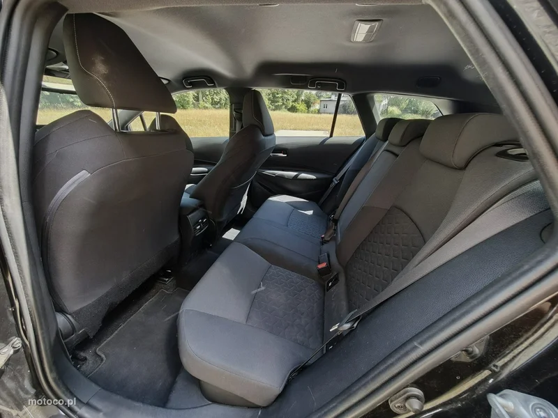 Toyota Corolla E210 15