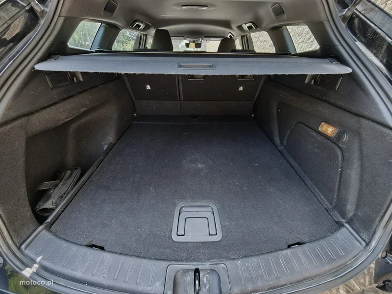 Toyota Corolla E210 7
