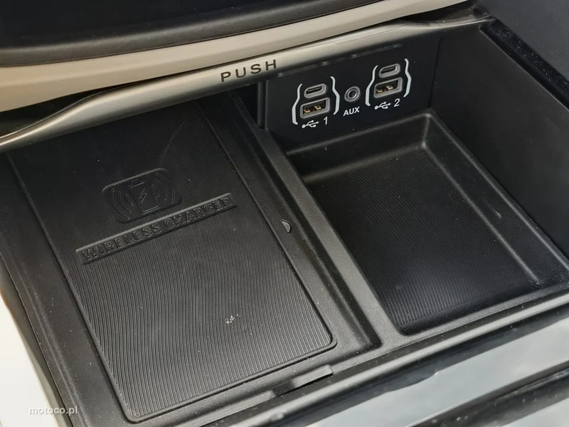 Chrysler Pacifica 12