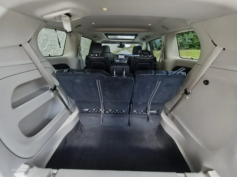 Chrysler Pacifica 33
