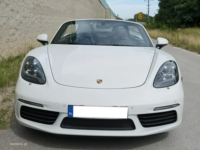 Porsche 718 Boxster 2