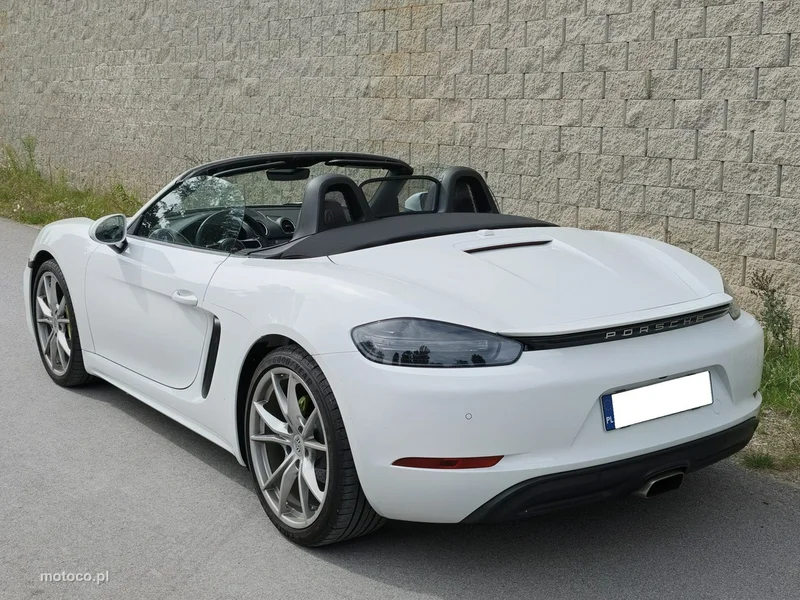 Porsche 718 Boxster 4