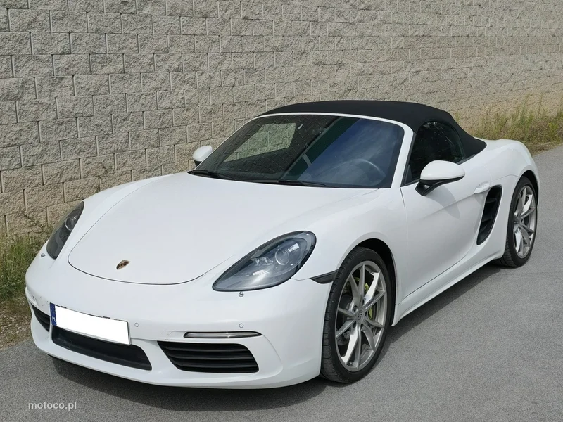 Porsche 718 Boxster 9