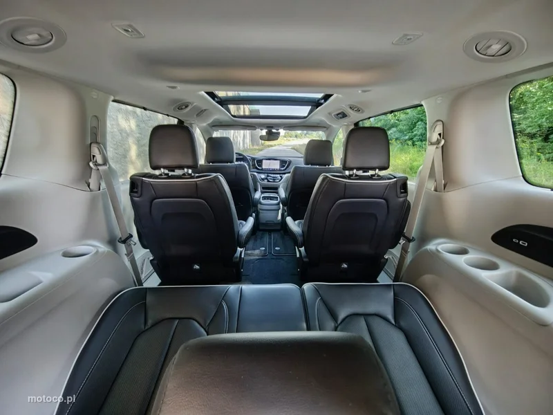 Chrysler Pacifica 20