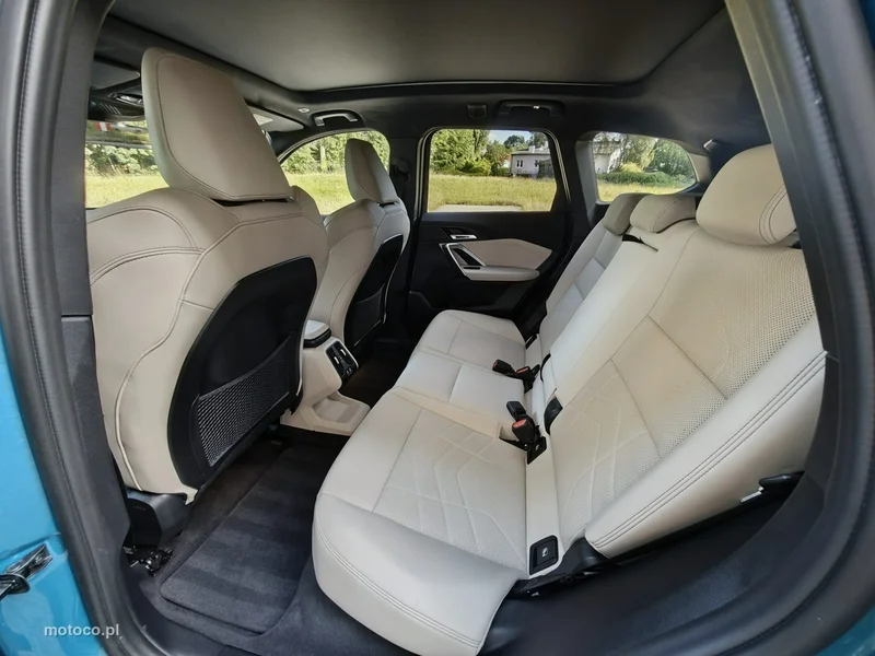 BMW iX1 15