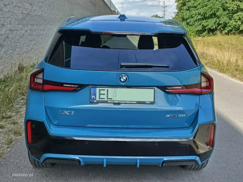 BMW iX1 5