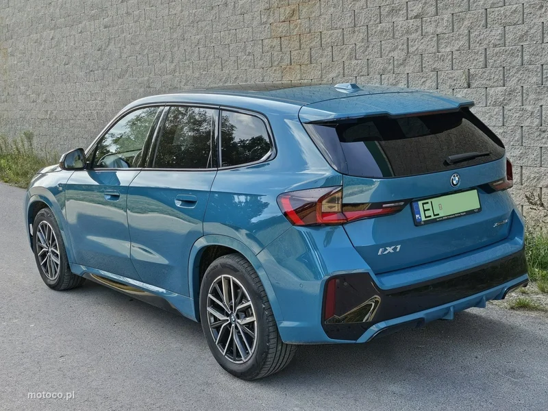 BMW iX1 6