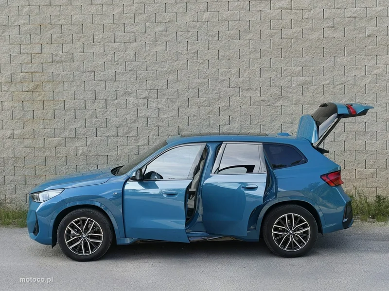 BMW iX1 9