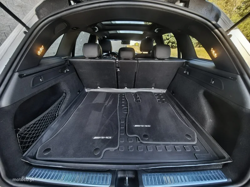 Mercedes-Benz GLC X254 300 28