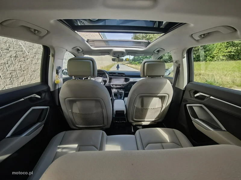 Audi Q3 F3 16