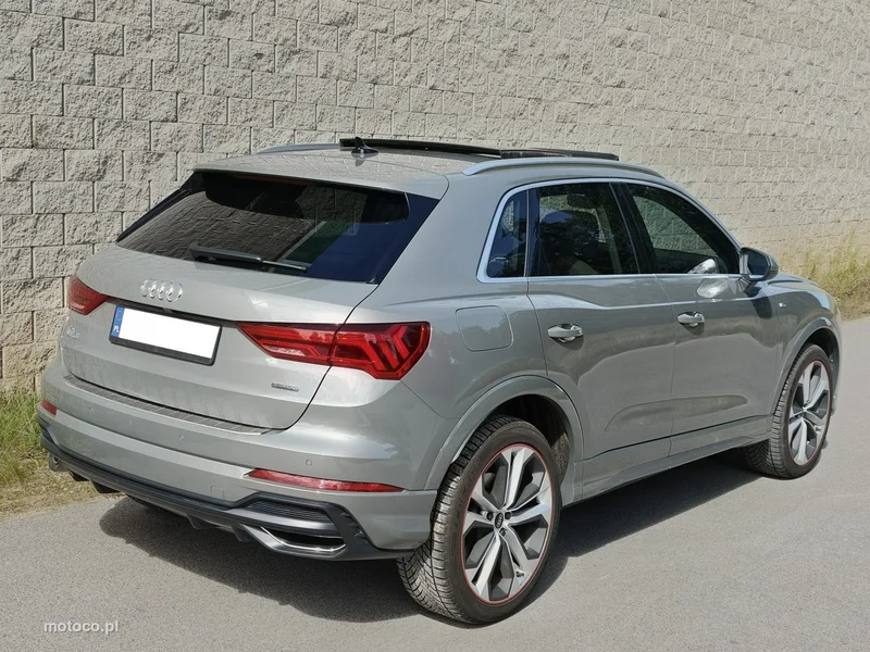 Audi Q3 F3 4