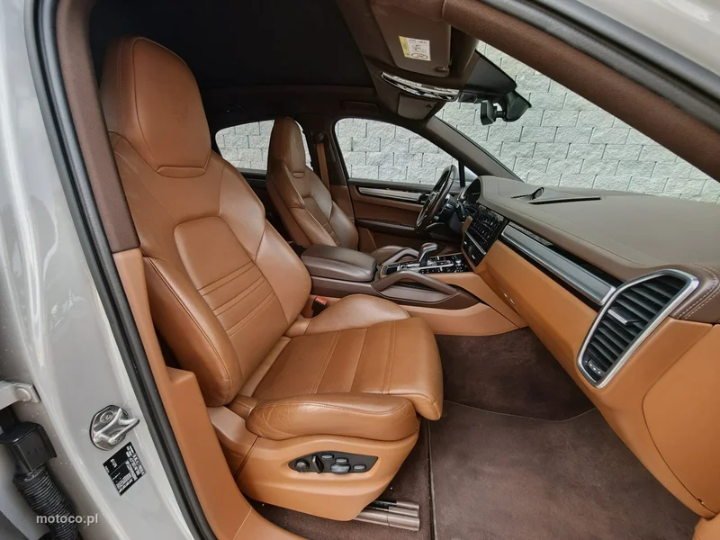 Porsche Cayenne 9YA 15