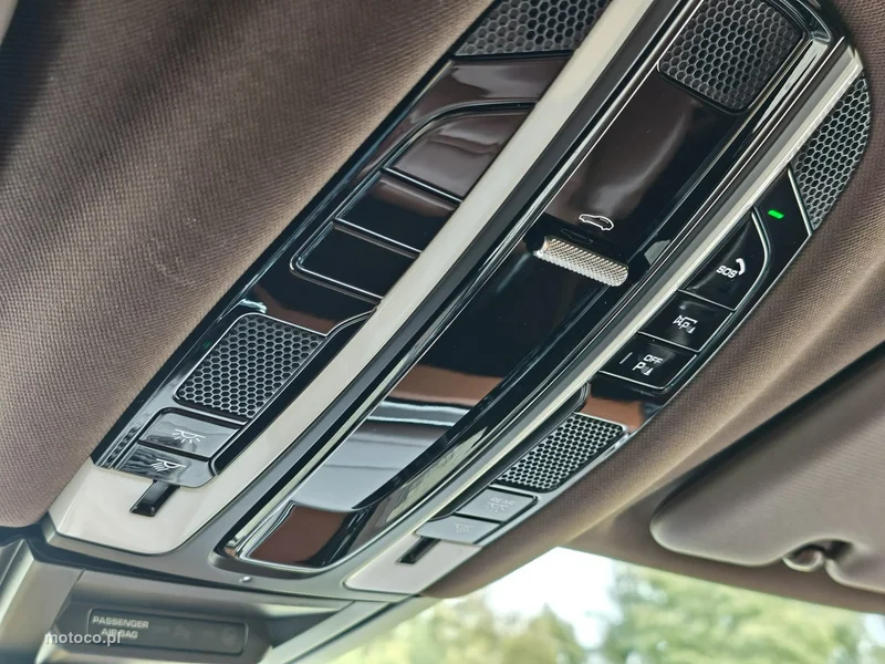Porsche Cayenne 9YA 25