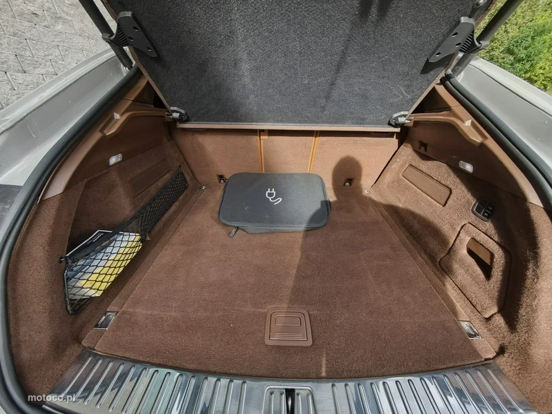 Porsche Cayenne 9YA 30