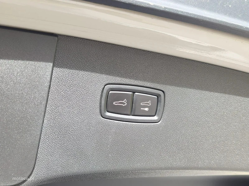 Porsche Cayenne 9YA 31