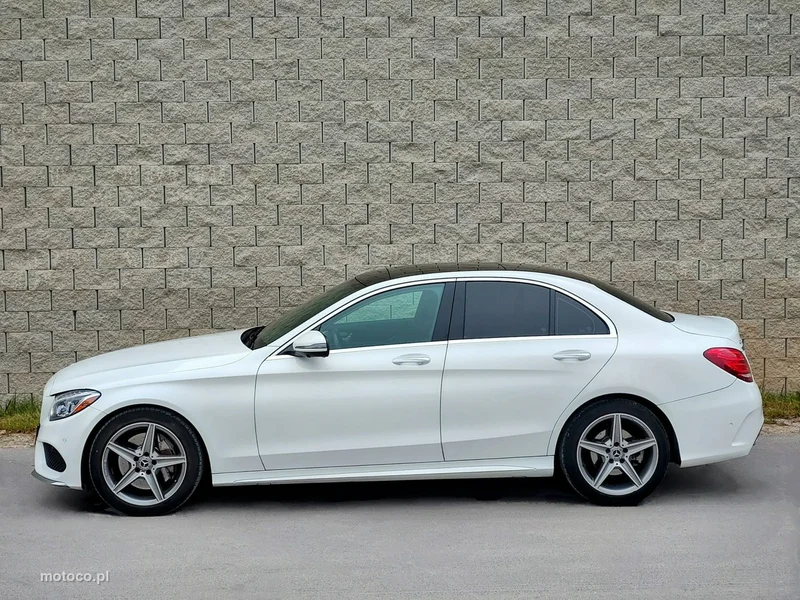 Mercedes-Benz Klasa C W205 C 300 3