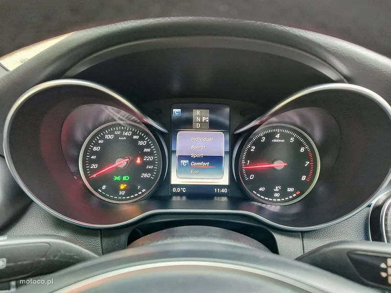 Mercedes-Benz Klasa C W205 C 300 29