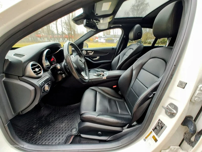 Mercedes-Benz Klasa C W205 C 300 8