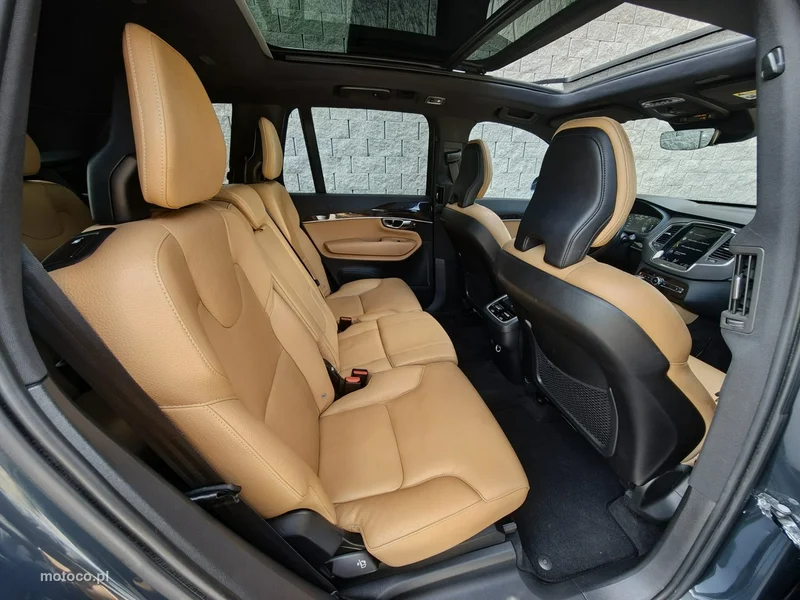 Volvo XC 90 11