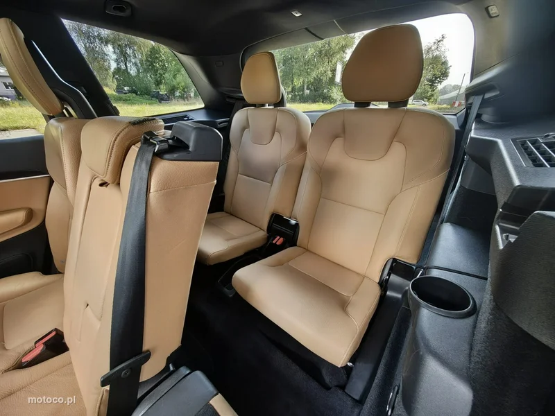Volvo XC 90 15
