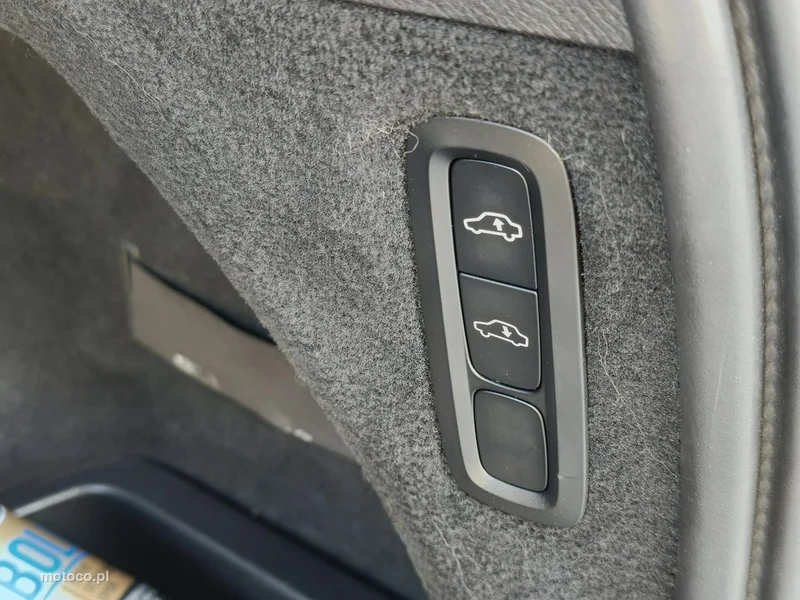 Volvo XC 90 30