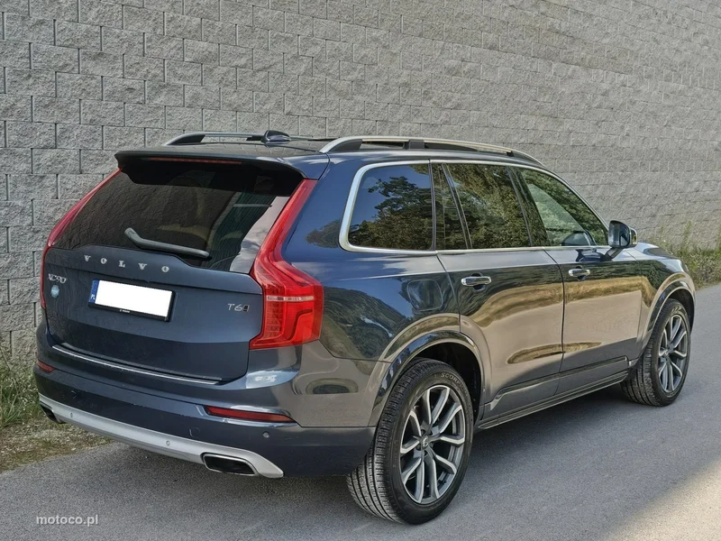Volvo XC 90 6