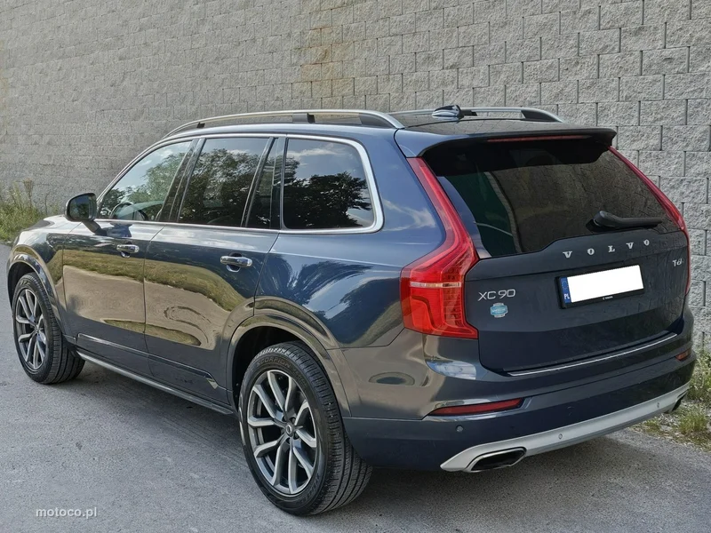 Volvo XC 90 7