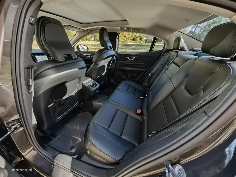 Volvo S60 14