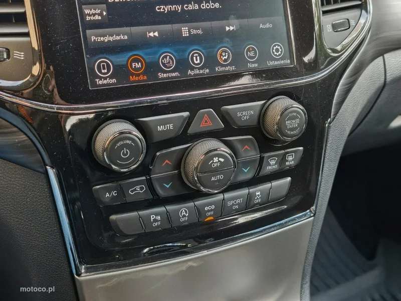 Jeep Grand Cherokee 25