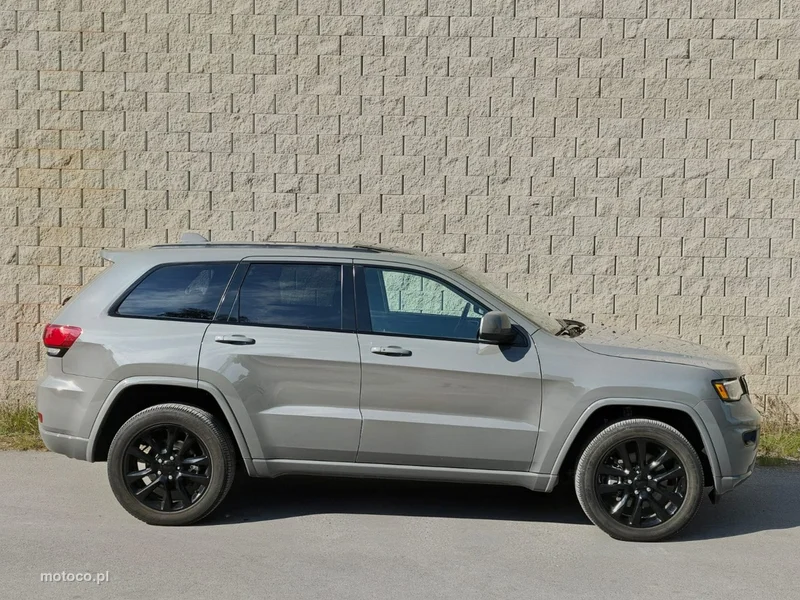 Jeep Grand Cherokee 8