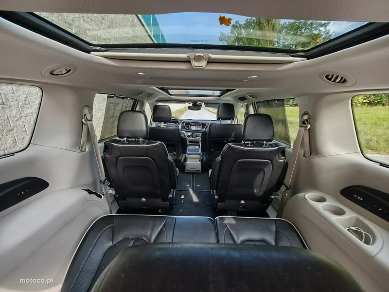 Chrysler Pacifica 22
