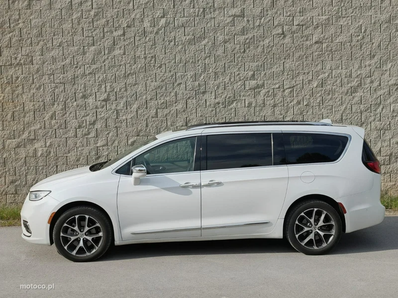 Chrysler Pacifica 7