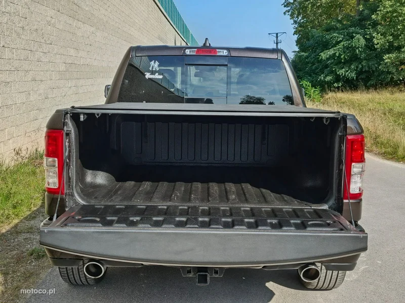 RAM 1500 6