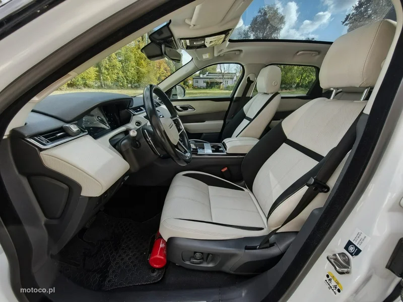 Land Rover Range Rover Velar 13